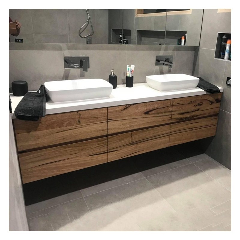 パライウッドの壁のバニティキャビネットとLED鏡であなたの浴室に現代的な外観を作成します